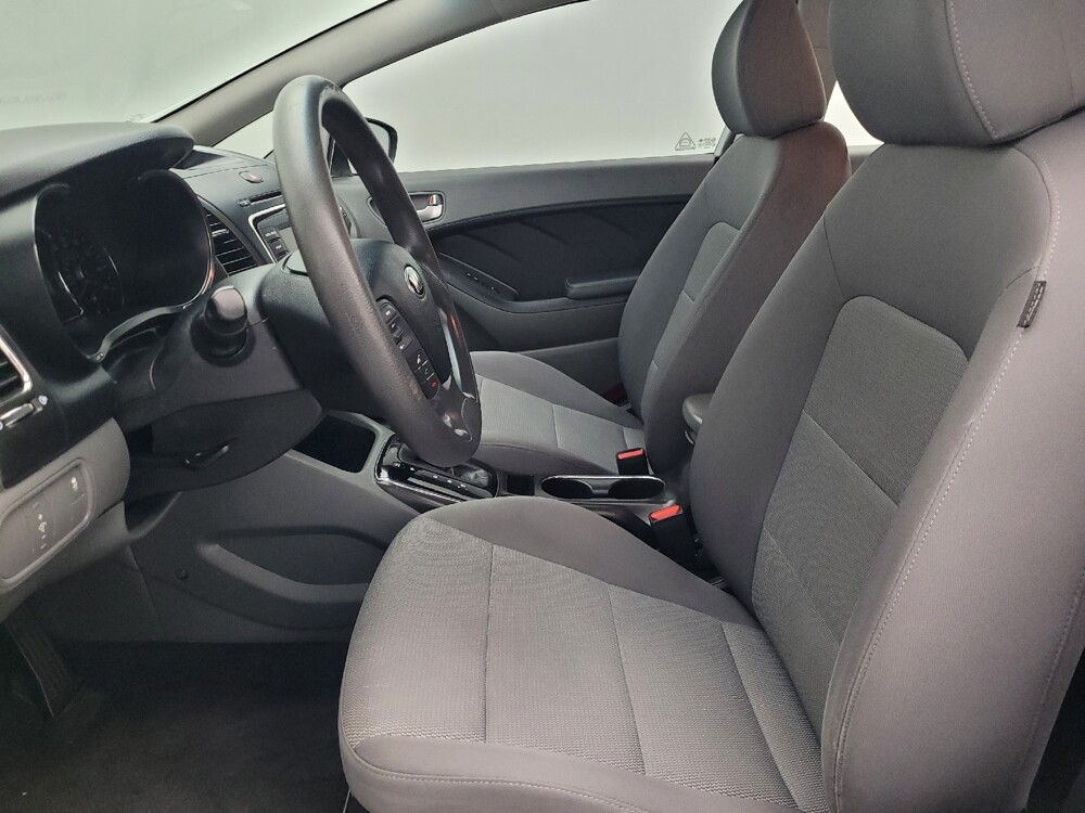 2017 Kia Forte in Savannah, GA 31419 - 18133301 17