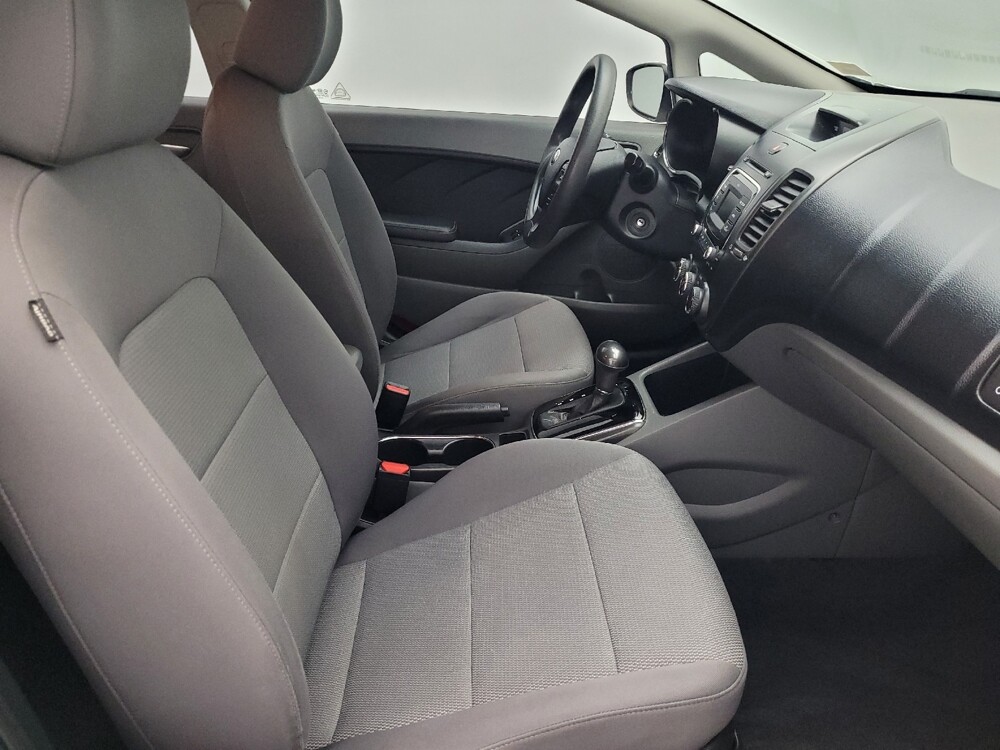 2017 Kia Forte in Savannah, GA 31419 - 18133301 21