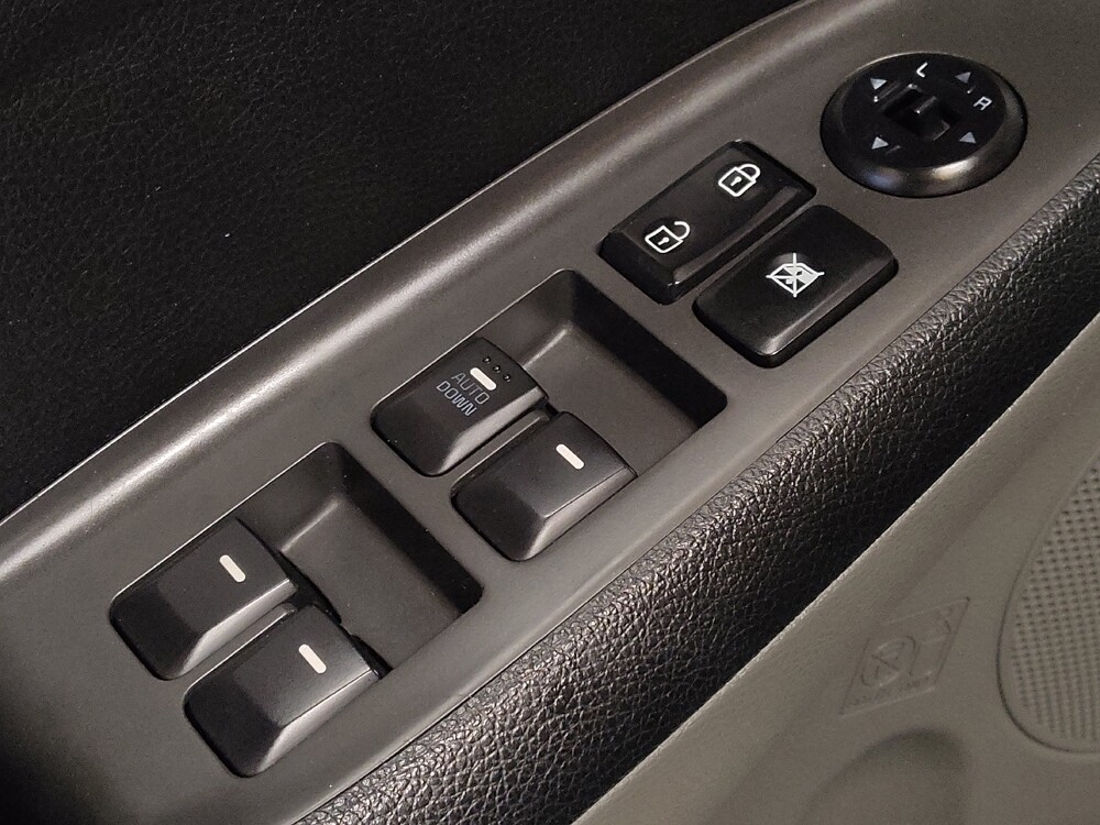 2017 Kia Forte in Savannah, GA 31419 - 18133301 27