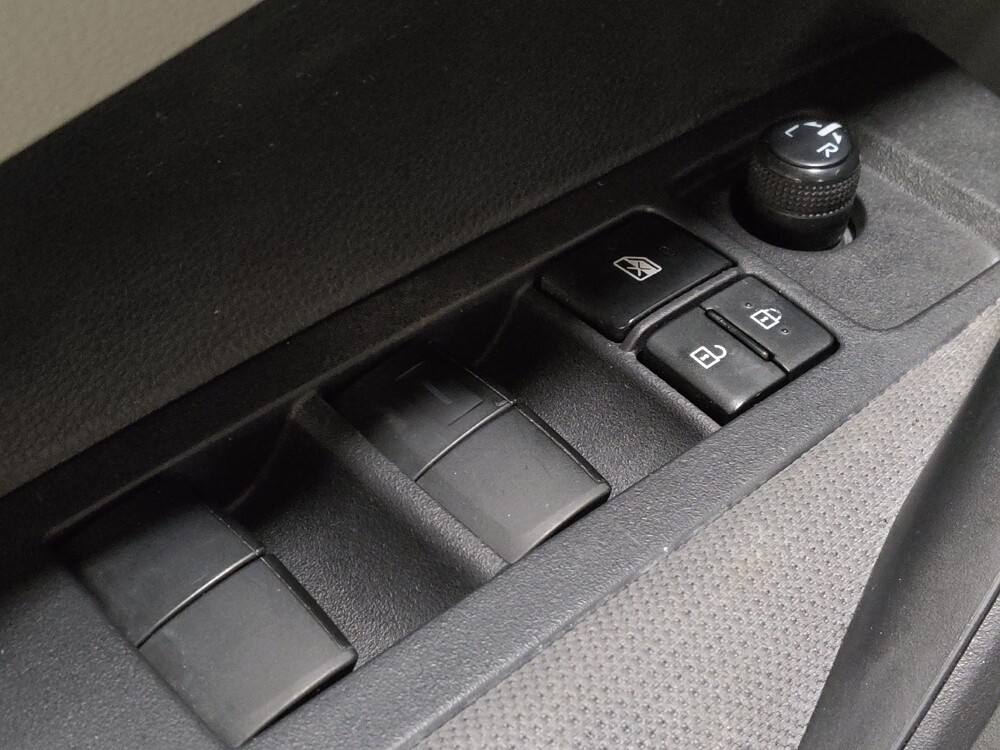 2021 Toyota Corolla in Wilmington, NC 28405 - 18133311 27