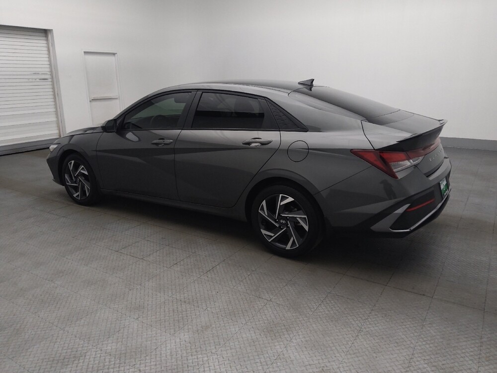 2025 Hyundai Elantra in Wilmington, NC 28405 - 18133312 3