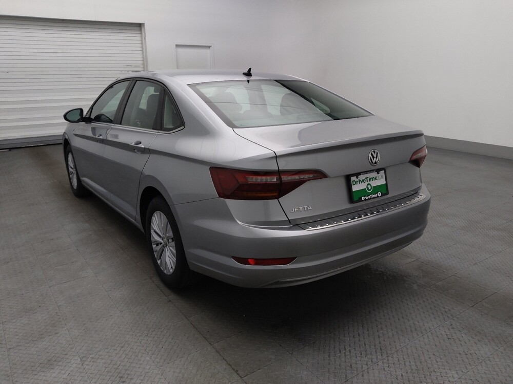 2019 Volkswagen Jetta in Hialeah, FL 33014 - 18133316 5