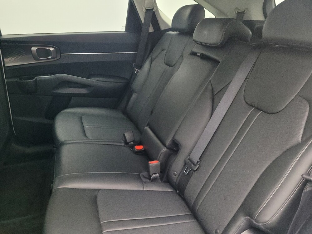 2022 Kia Sorento in Miami, FL 33157 - 18133319 18