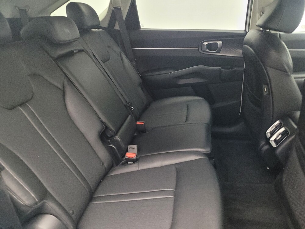 2022 Kia Sorento in Miami, FL 33157 - 18133319 19