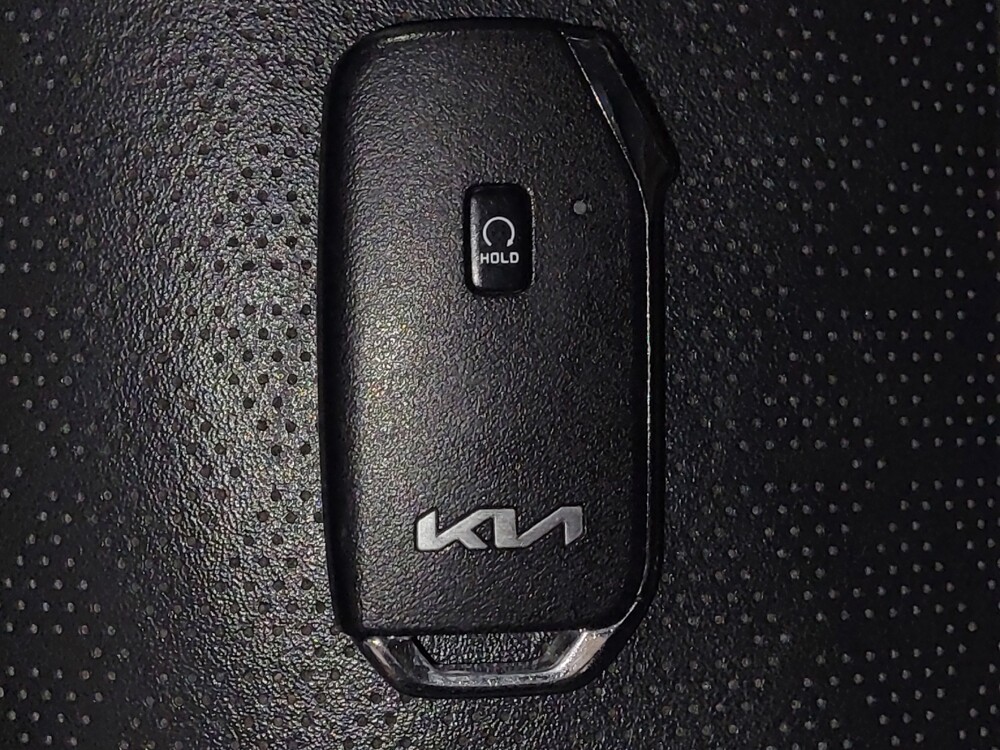 2022 Kia Sorento in Miami, FL 33157 - 18133319 32