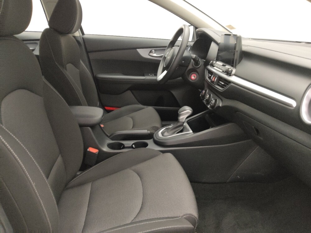 2024 Kia Forte in Hialeah, FL 33014 - 18133320 21