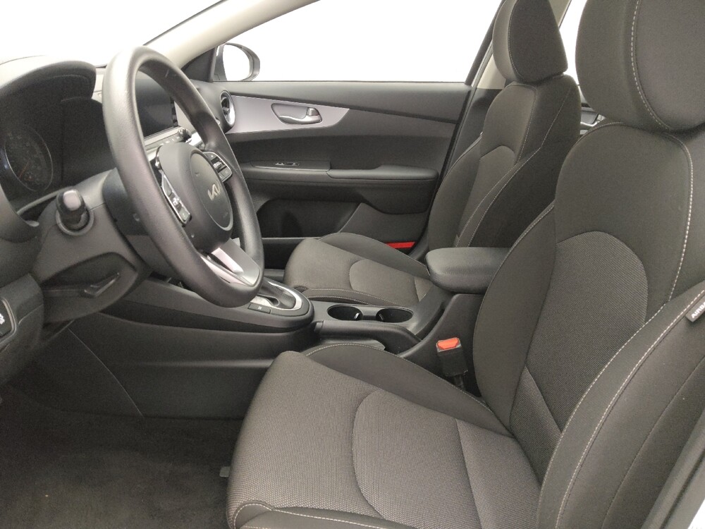 2024 Kia Forte in Hialeah, FL 33014 - 18133320 17