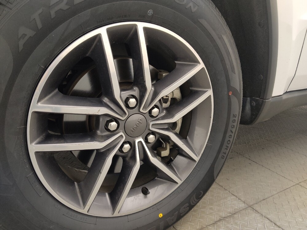 2019 Jeep Grand Cherokee in Savannah, GA 31419 - 18133326 31