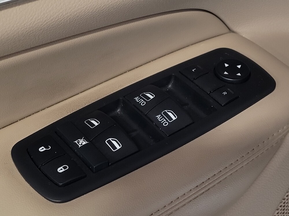 2019 Jeep Grand Cherokee in Savannah, GA 31419 - 18133326 27