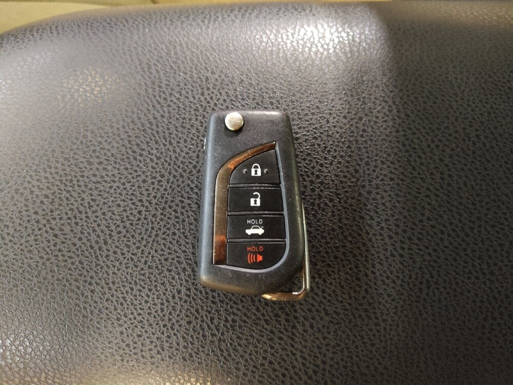 2021 Toyota Camry in Salem, VA 24153 - 18133330 32