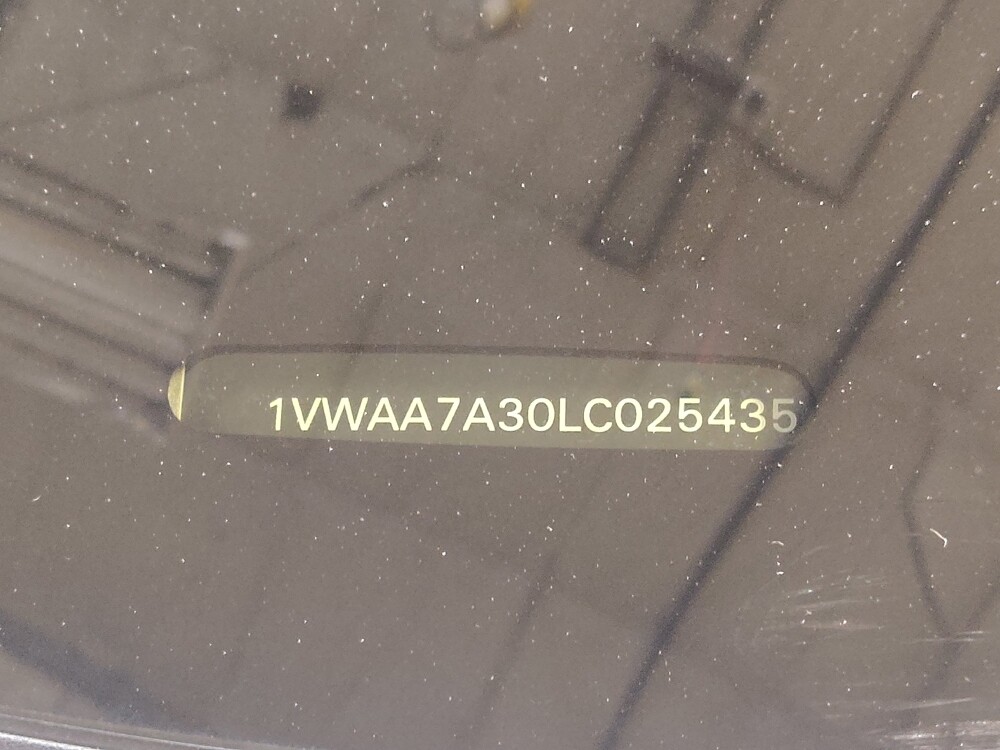 2020 Volkswagen Passat in Columbia, SC 29210 - 18133333 33