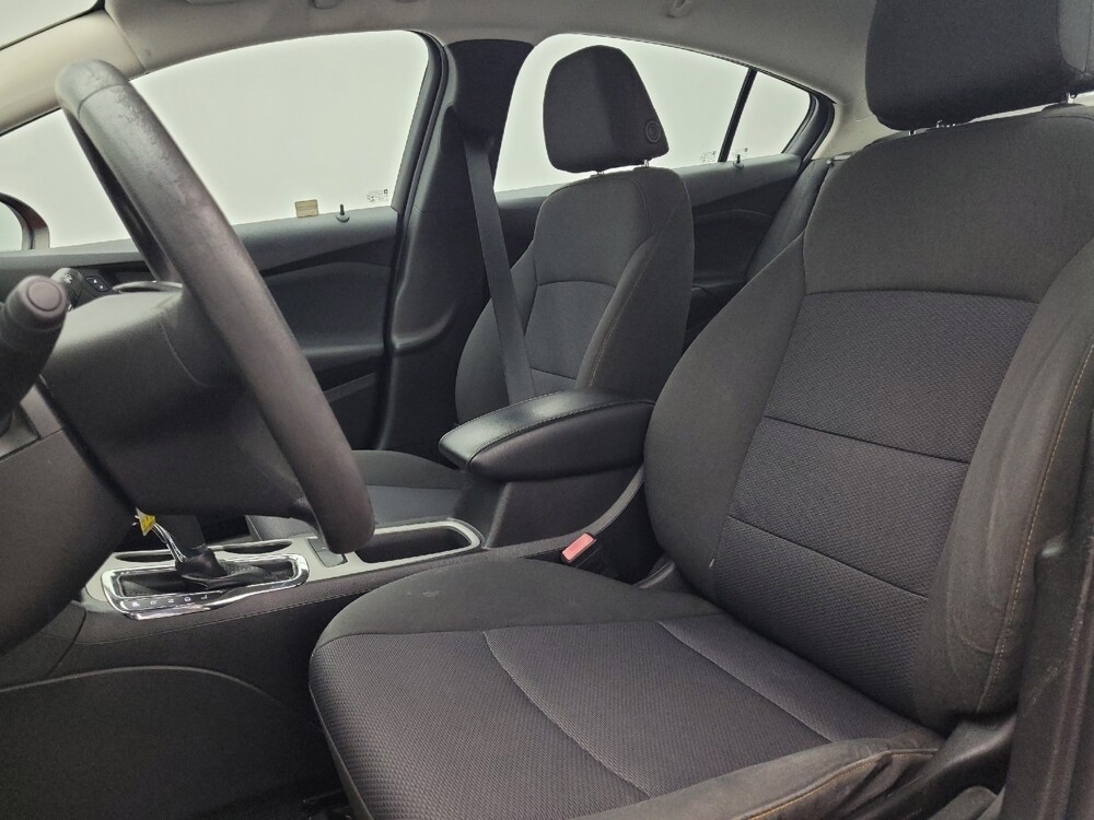 2018 Chevrolet Cruze in Wilmington, NC 28405 - 18133336 17