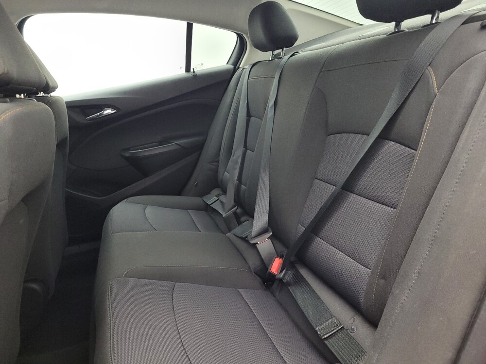 2018 Chevrolet Cruze in Wilmington, NC 28405 - 18133336 18