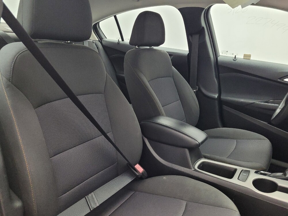 2018 Chevrolet Cruze in Wilmington, NC 28405 - 18133336 21