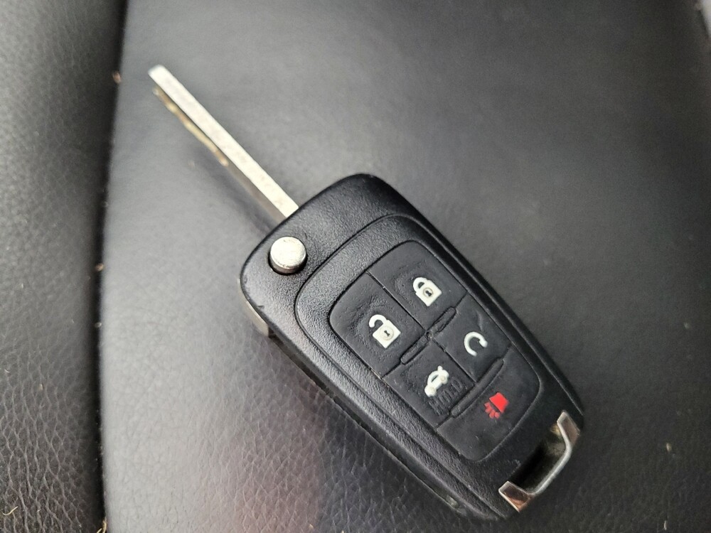 2016 Chevrolet Cruze in Raleigh, NC 27604 - 18133339 32