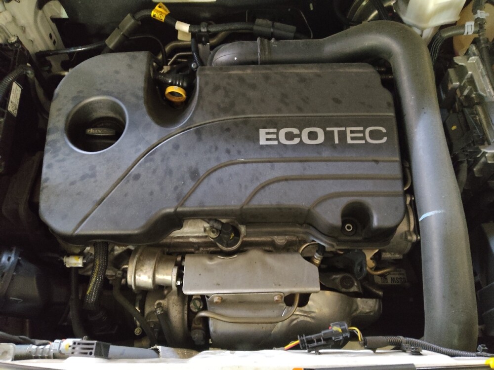 2021 Chevrolet Equinox in Raleigh, NC 27604 - 18133348 30