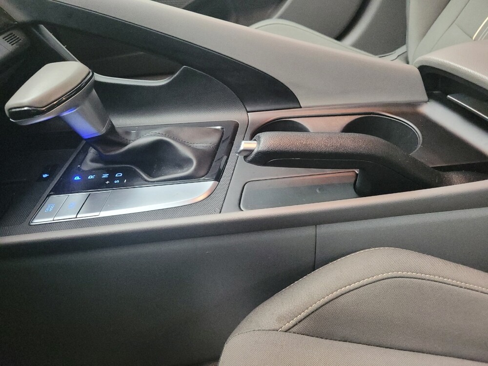 2025 Hyundai Elantra in Memphis, TN 38115 - 18133361 26