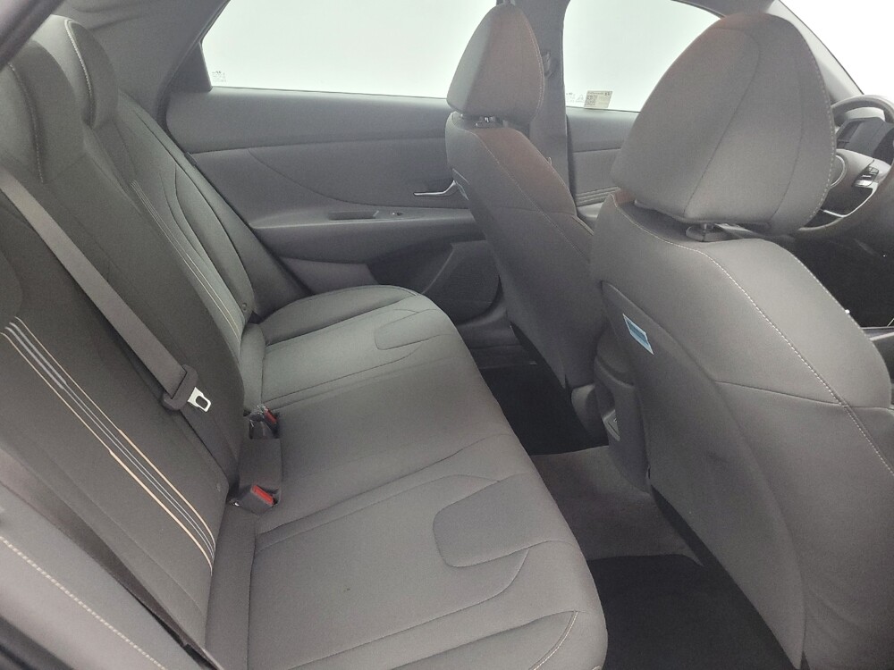 2025 Hyundai Elantra in Memphis, TN 38115 - 18133361 19