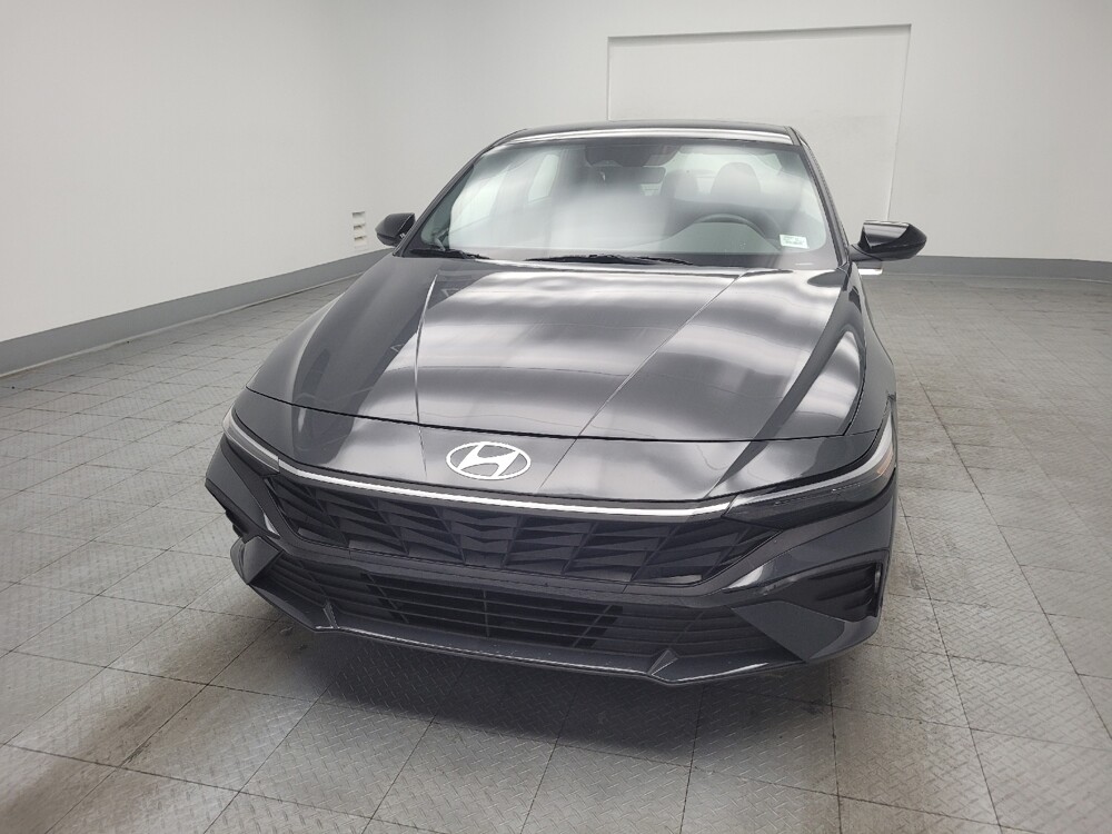 2025 Hyundai Elantra in Memphis, TN 38115 - 18133361 15