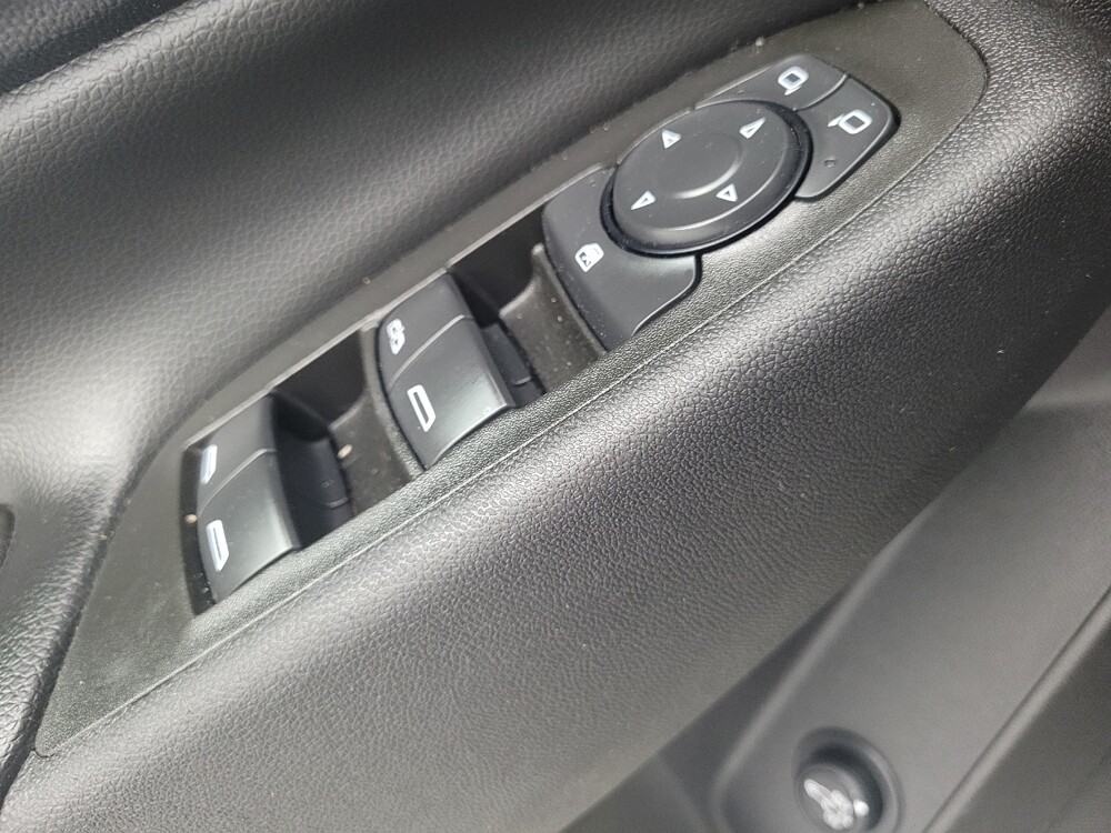 2020 Chevrolet Equinox in Memphis, TN 38115 - 18133363 27