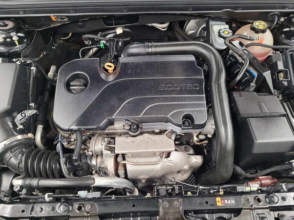 2020 Chevrolet Malibu in Houston, TX 77034 - 18133370 30