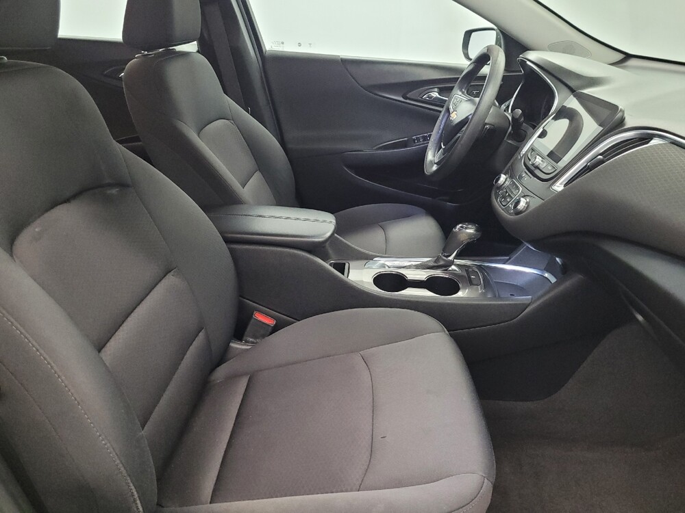 2020 Chevrolet Malibu in Houston, TX 77034 - 18133370 21