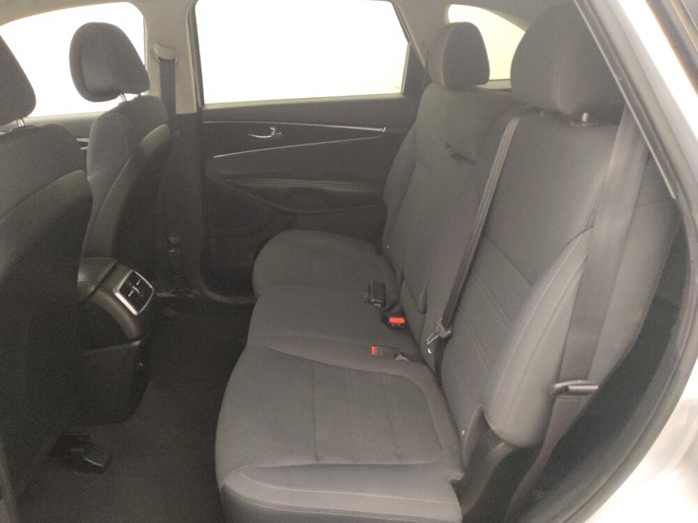 2016 Kia Sorento in Houston, TX 77060 - 18133371 18