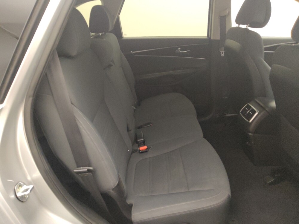2016 Kia Sorento in Houston, TX 77060 - 18133371 19