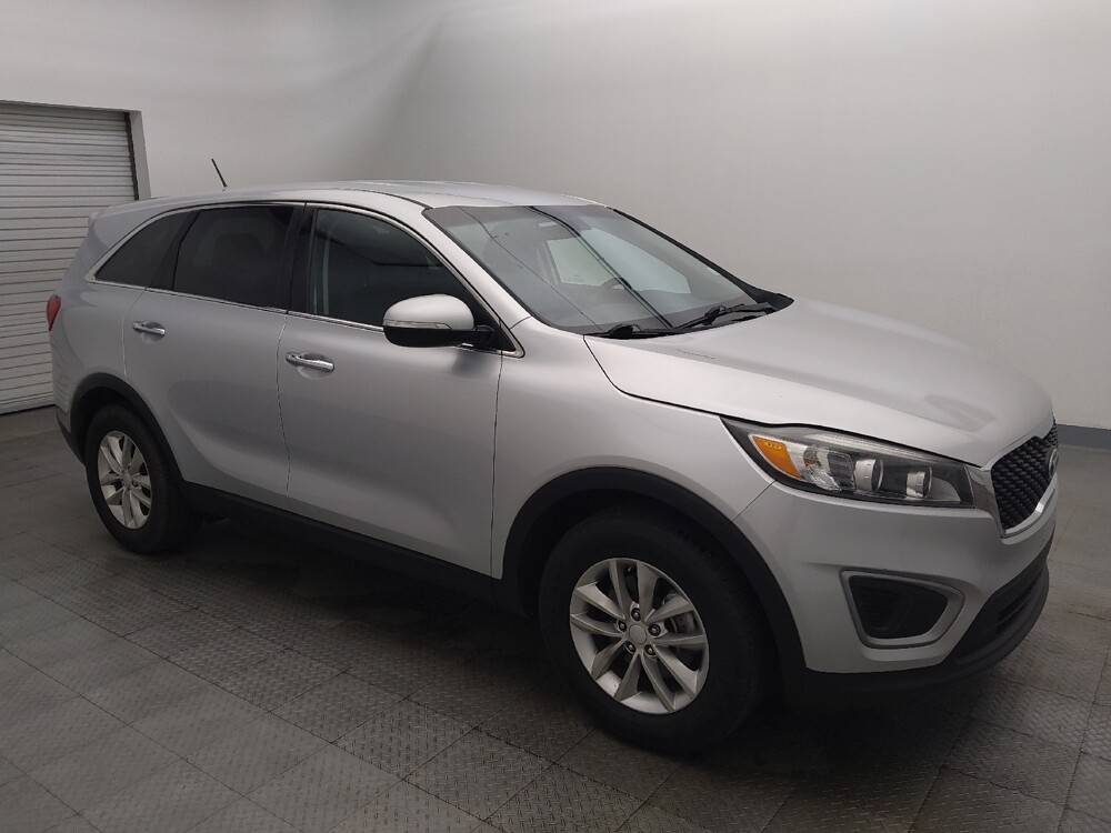 2016 Kia Sorento in Houston, TX 77060 - 18133371 11