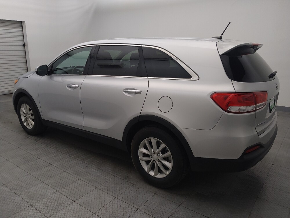 2016 Kia Sorento in Houston, TX 77060 - 18133371 3