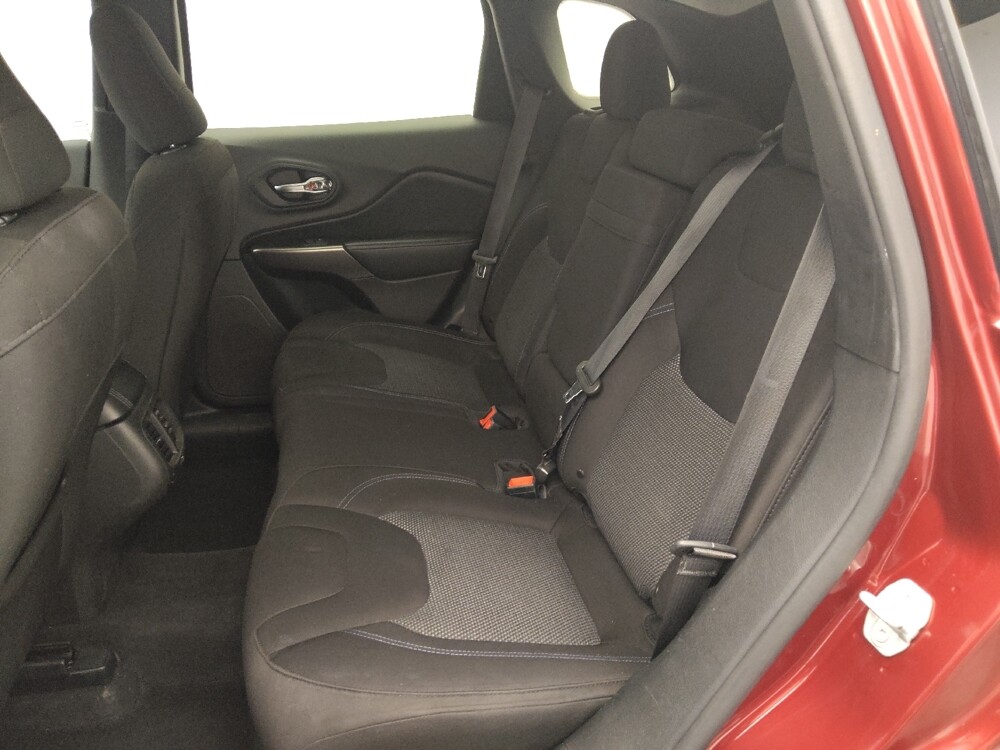 2019 Jeep Cherokee in Houston, TX 77074 - 18133377 18