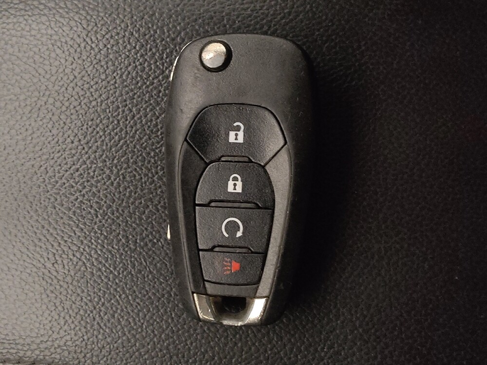 2019 Chevrolet Cruze in Houston, TX 77060 - 18133380 32