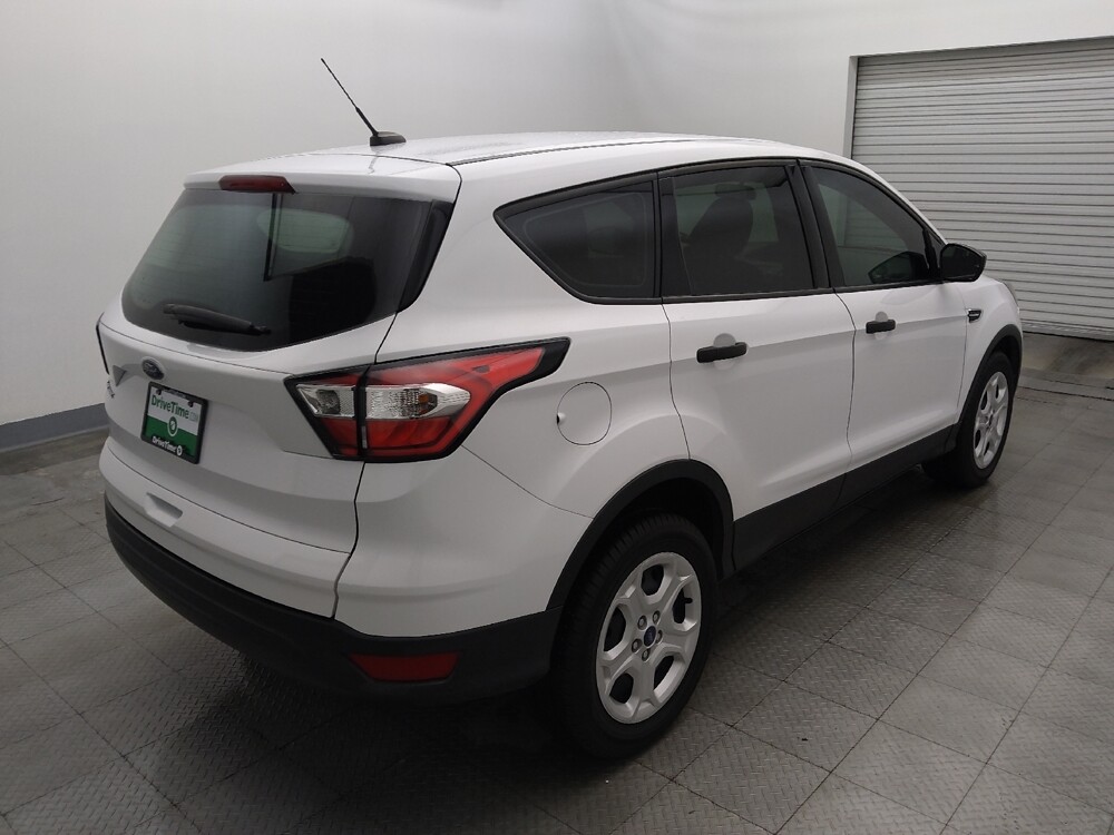 2018 Ford Escape in Houston, TX 77060 - 18133388 9