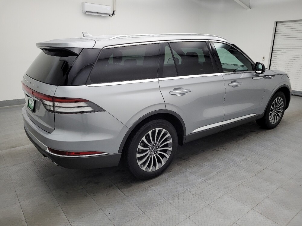 2020 Lincoln Aviator in Taylor, MI 48180 - 18133394 10