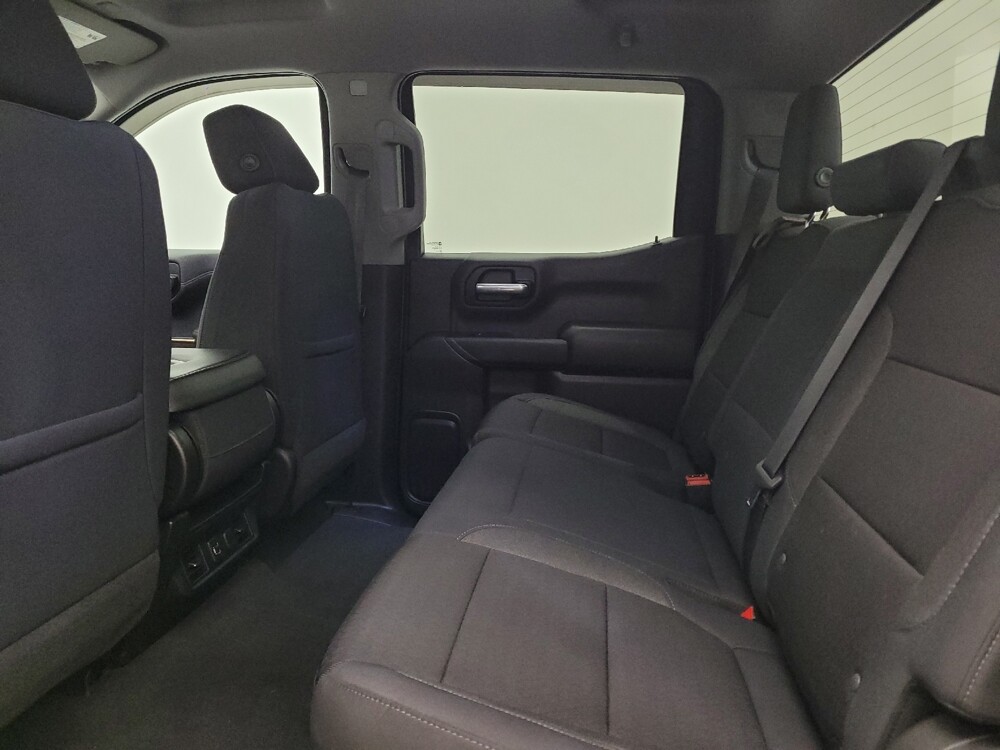 2019 Chevrolet Silverado 1500 in Louisville, KY 40258 - 18133396 18