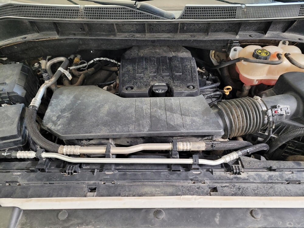 2019 Chevrolet Silverado 1500 in Louisville, KY 40258 - 18133396 30