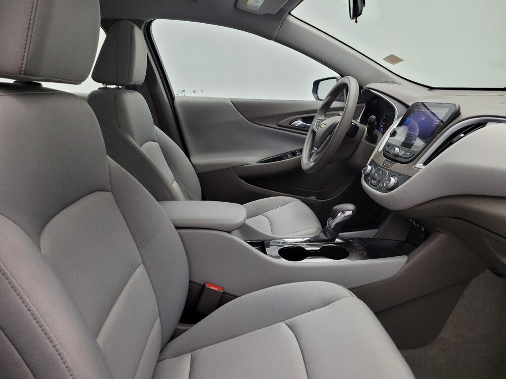 2023 Chevrolet Malibu in Maple Heights, OH 44137 - 18133397 21