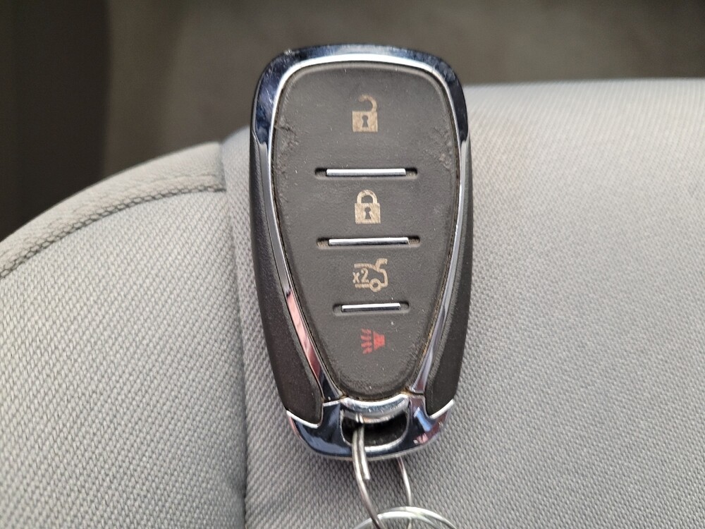 2023 Chevrolet Malibu in Maple Heights, OH 44137 - 18133397 32