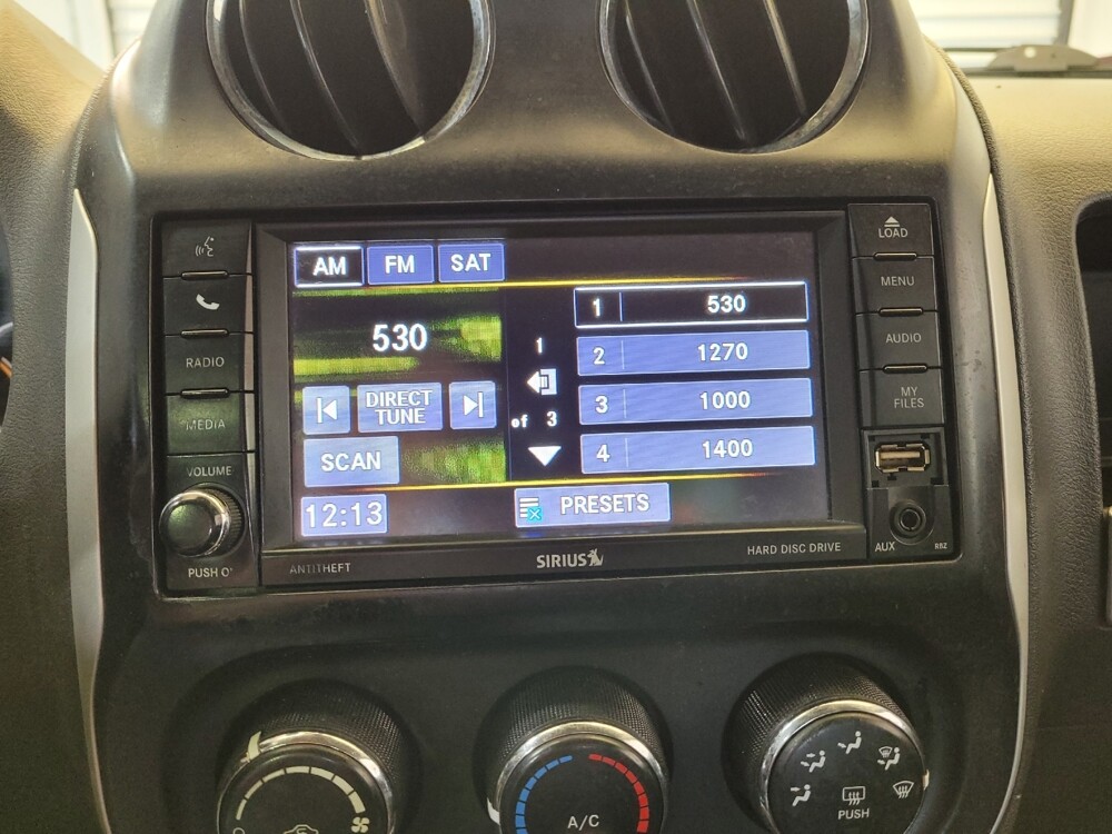 2016 Jeep Compass in Louisville, KY 40258 - 18133399 25