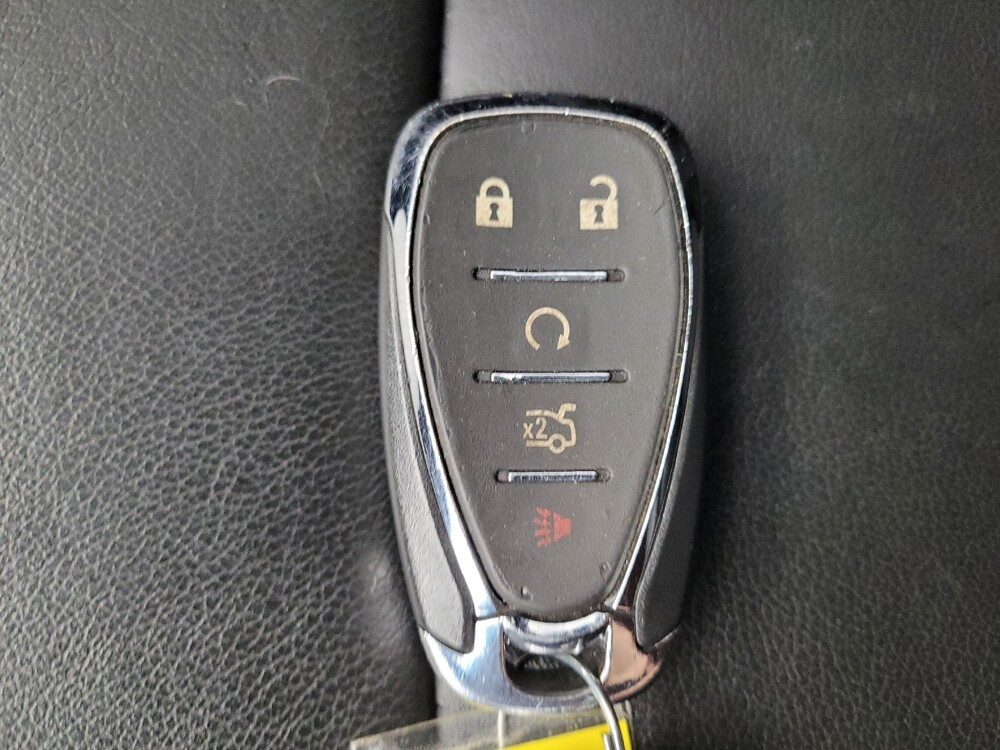 2020 Chevrolet Malibu in Maple Heights, OH 44137 - 18133400 32