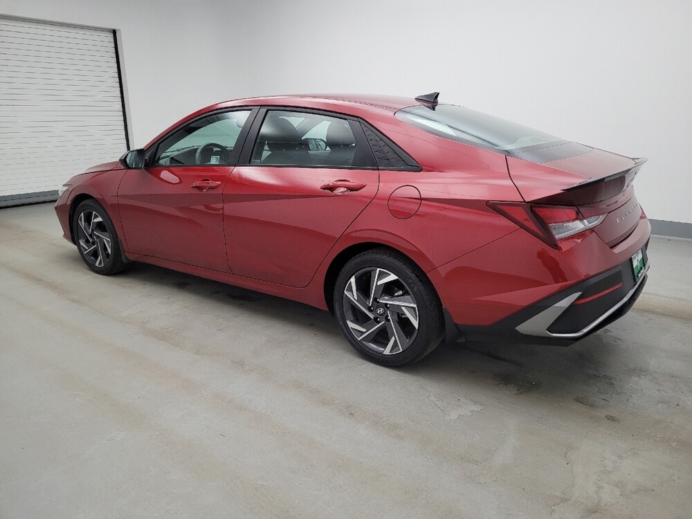 2025 Hyundai Elantra in Cincinnati, OH 45255 - 18133406 3