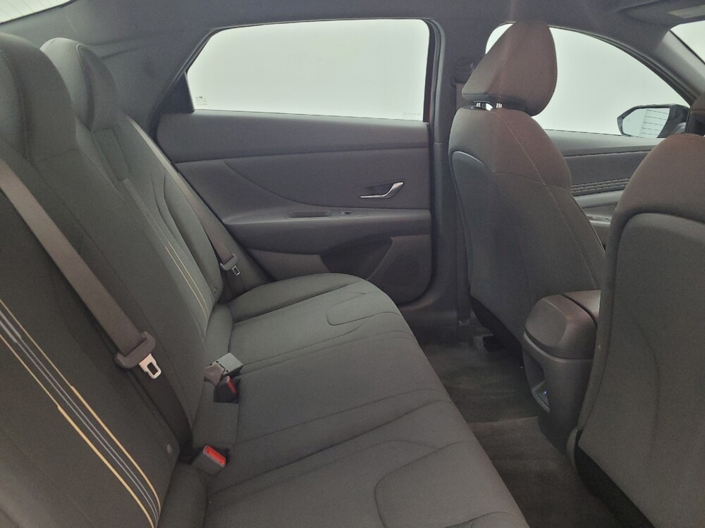 2025 Hyundai Elantra in Cincinnati, OH 45255 - 18133406 19