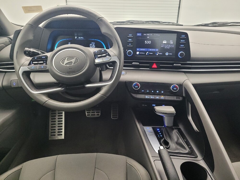 2025 Hyundai Elantra in Cincinnati, OH 45255 - 18133406 22
