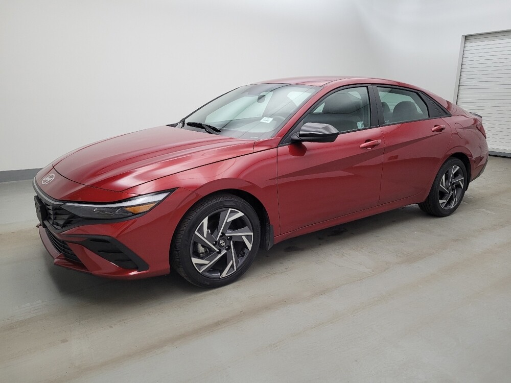 2025 Hyundai Elantra in Cincinnati, OH 45255 - 18133406 2