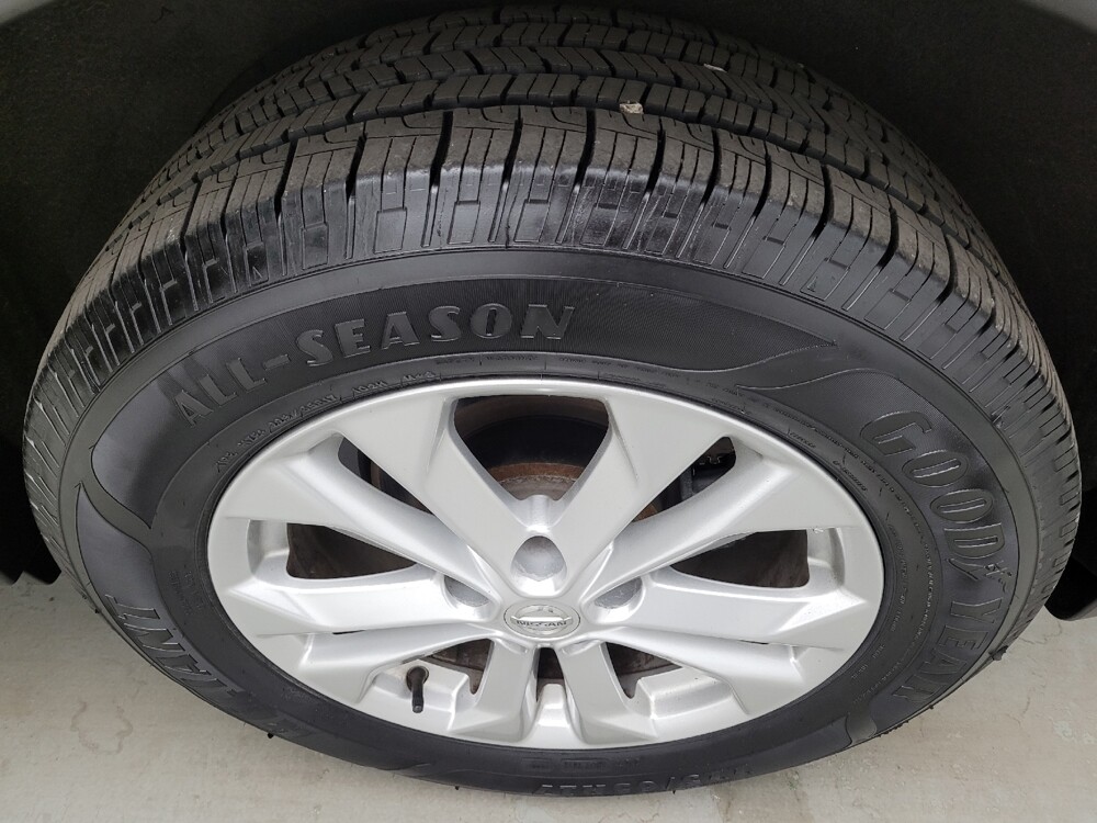 2016 Nissan Rogue in Maple Heights, OH 44137 - 18133410 31