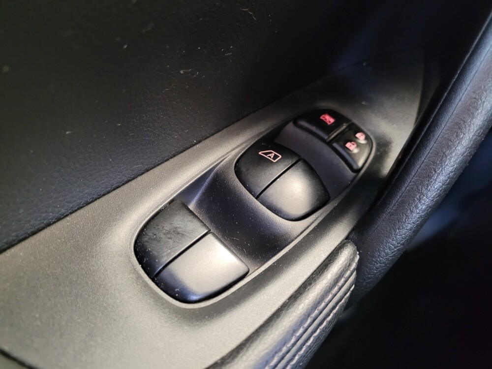 2016 Nissan Rogue in Maple Heights, OH 44137 - 18133410 27