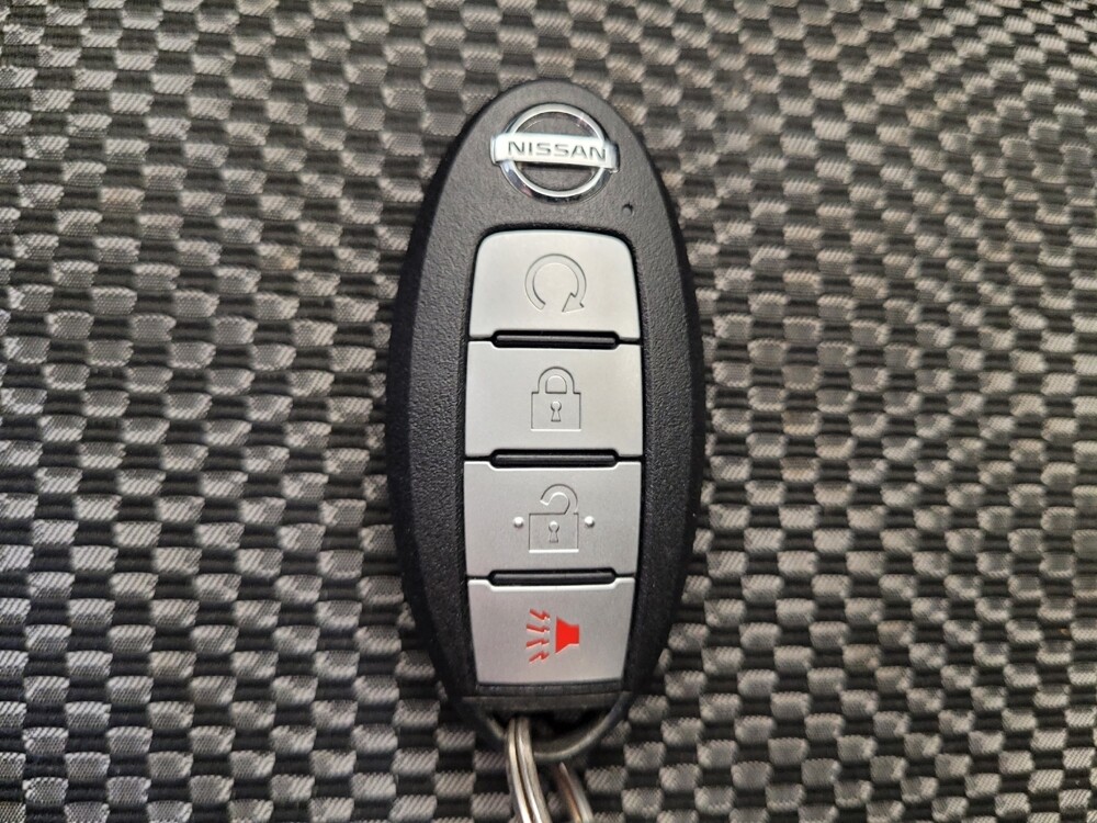 2019 Nissan Rogue Sport in Maple Heights, OH 44137 - 18133412 32