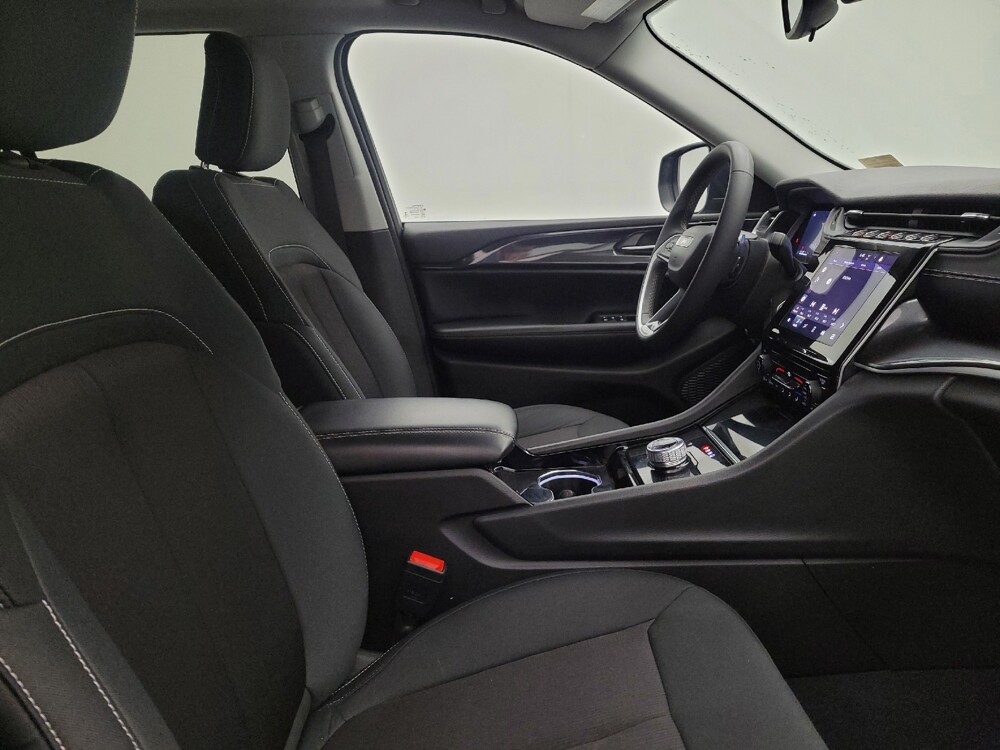 2023 Jeep Grand Cherokee in Louisville, KY 40258 - 18133413 21