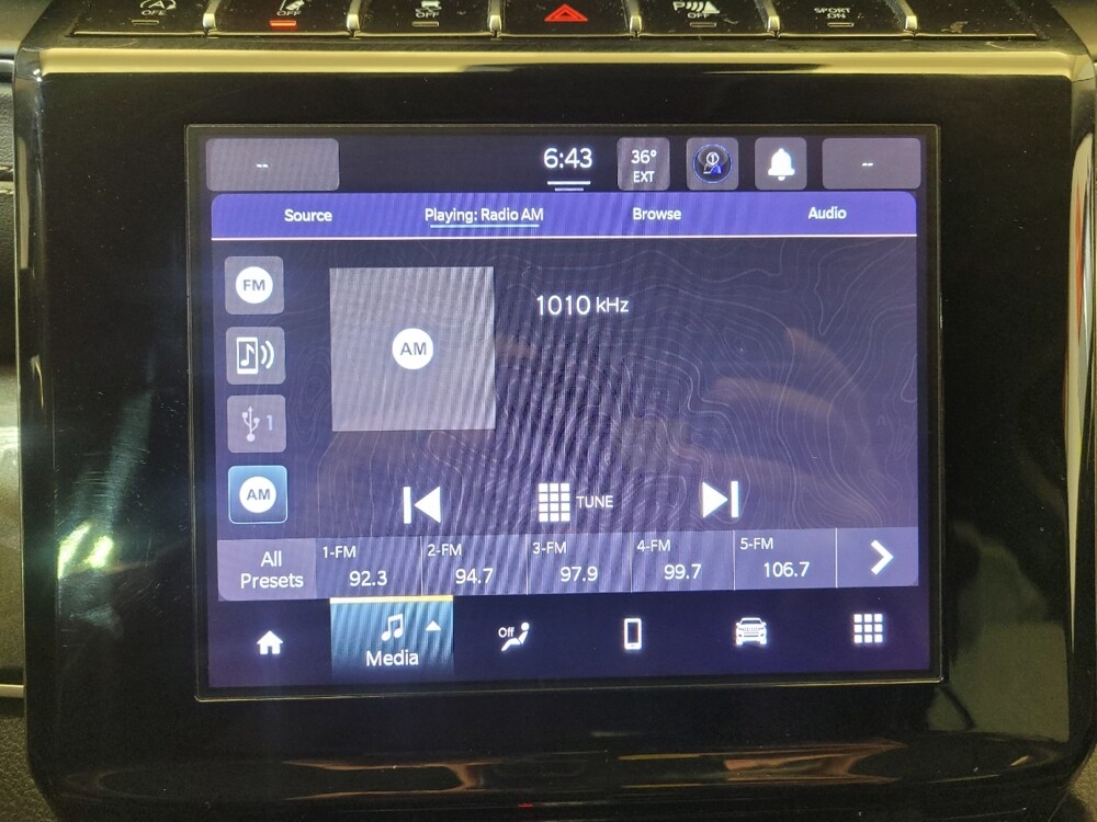 2023 Jeep Grand Cherokee in Louisville, KY 40258 - 18133413 25