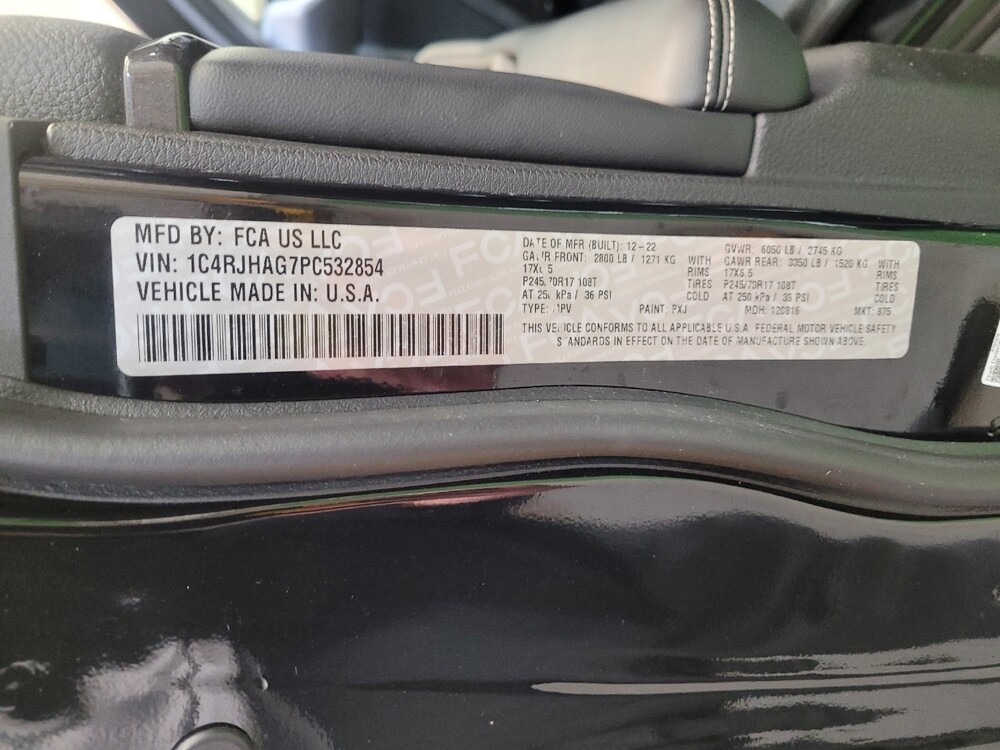 2023 Jeep Grand Cherokee in Louisville, KY 40258 - 18133413 33